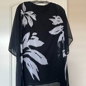 Slim Factor by Investments Dressy tunic/top SMALL NEW